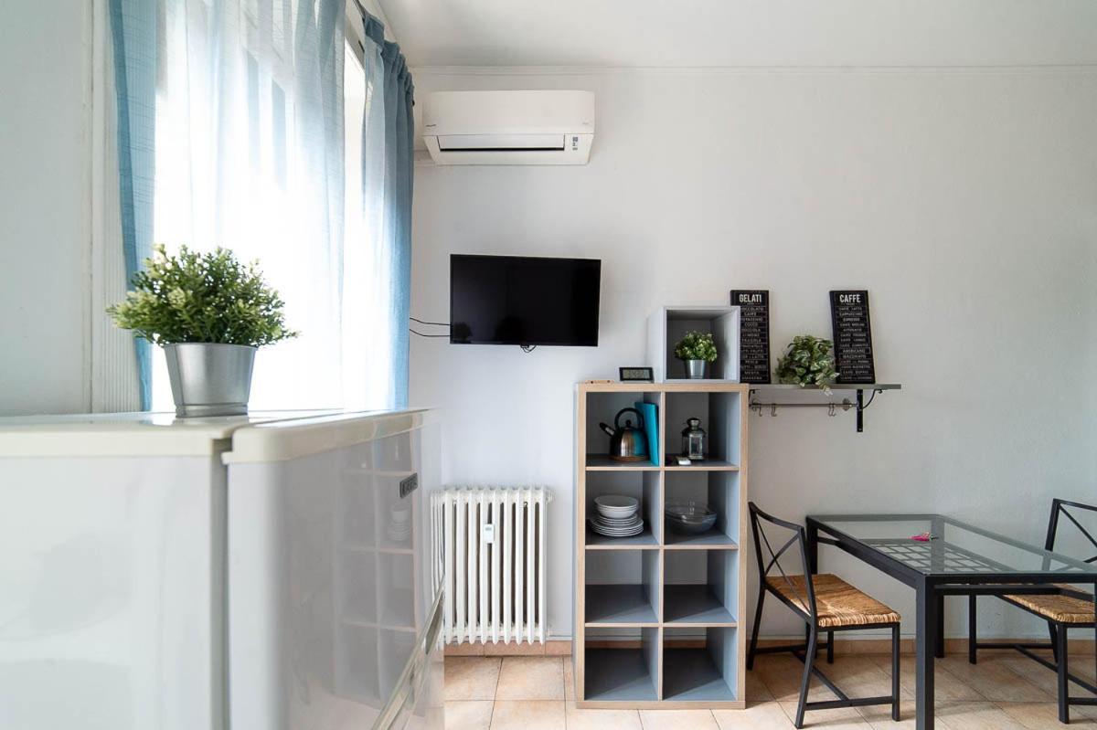 Hbhall Residenze Darsena Милано Екстериор снимка