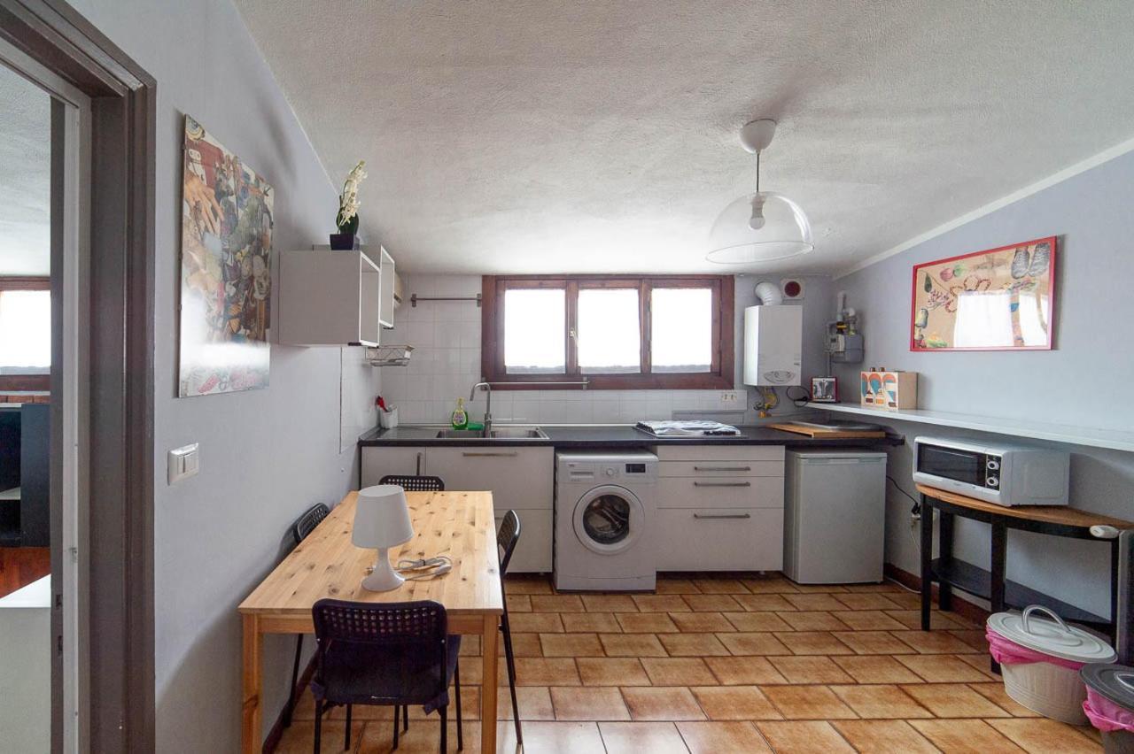 Hbhall Residenze Darsena Милано Екстериор снимка