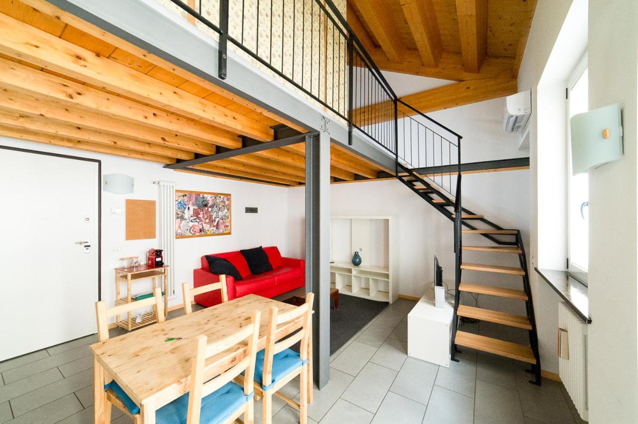 Hbhall Residenze Darsena Милано Екстериор снимка