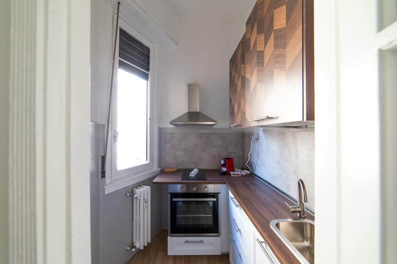 Hbhall Residenze Darsena Милано Екстериор снимка
